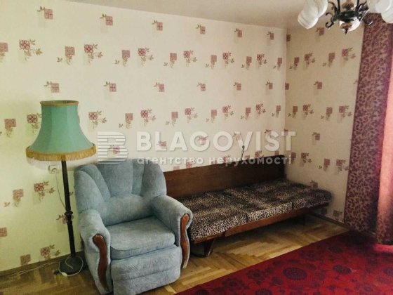 Продаж просторої 1К квартири 40м2 вул. Петра Радченка 12 Київ