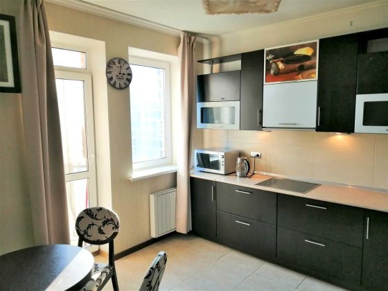 Простора студія 50 м² біля м. Вокзальна / Університет! З ремонтом. Київ