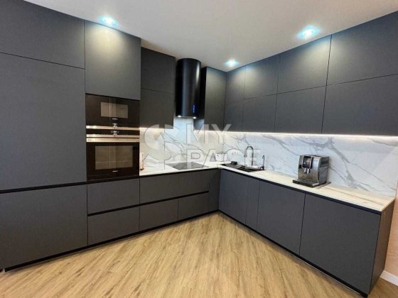 ЦЕНТР ЖК Шевченківський Золотоустівська 25 біля метро  10 хвилин пішки Київ