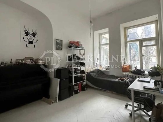 1к 50м2 Січових Стрільців Рейтарська Золоті Ворота Софіївська Площа Киев