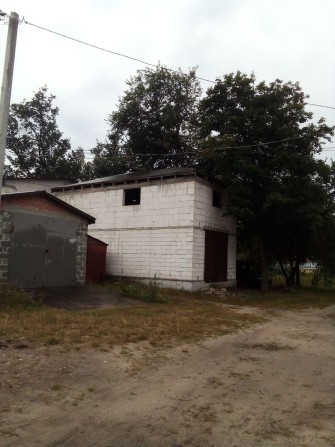 Гараж двуповерховий - фото 1