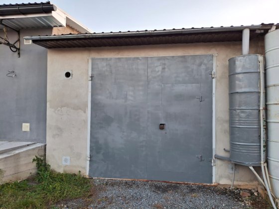 Продам капітальний гараж Звягель