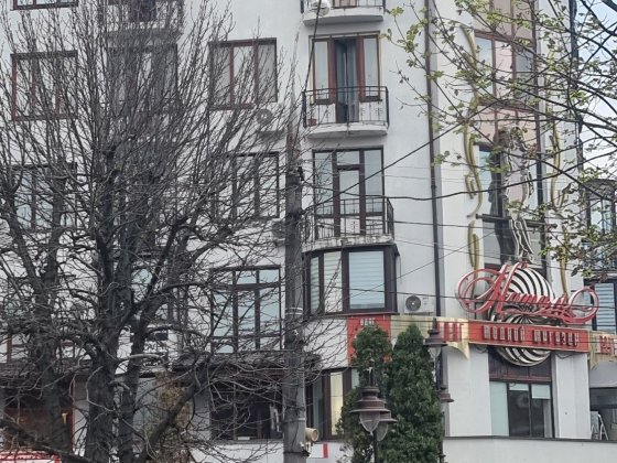 Центр, паркомісце по вул. Проскурівській, буд.45