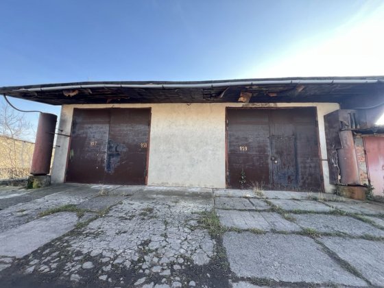 Продається дуже великий гараж Шептицький
