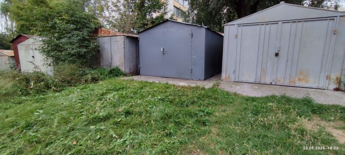 Гараж металевий, Бориспіль, центр,  3000 дол. - фото 1