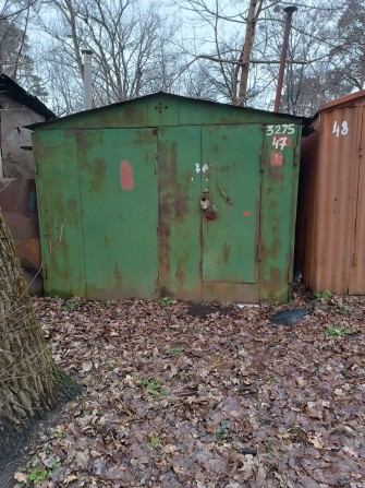 Гараж металевий з місцем - фото 1