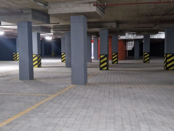 Продається паркомісце Ивано-Франковск