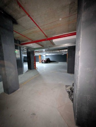 Продам паркомісце в ЖК Липки біля озера.Вартість здачі 100-120$ - фото 1