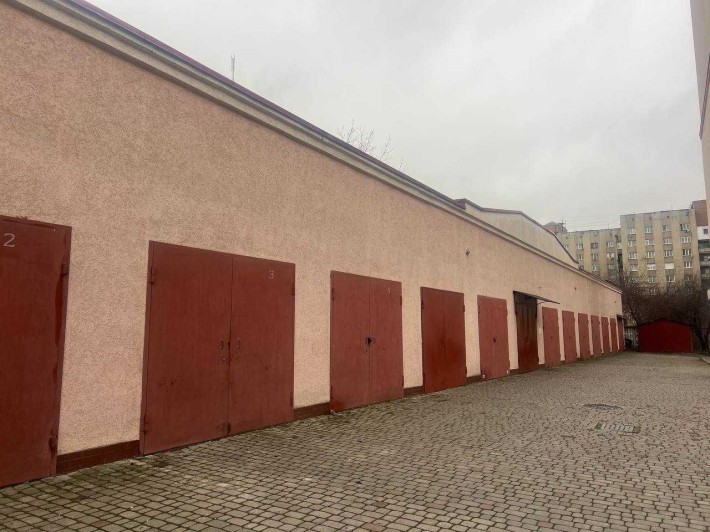 Гараж по вул. Симоненка - фото 1