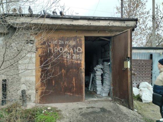 Продам  гараж Соцгород  ул.Веторанов труда ( за Баней)