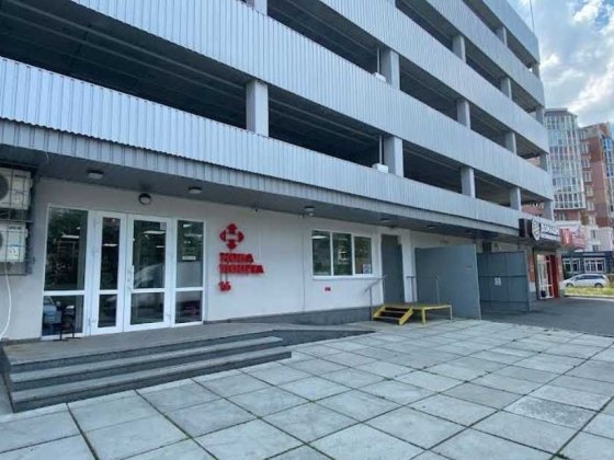 Паркомісце в багаторівневому паркінгу, паркінг "Левада" Полтава