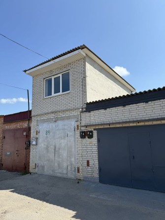 Гараж Героїв Крут - фото 1