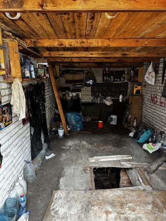 Продам гараж в районі Героїв Крут кінцева зупинка - фото 1