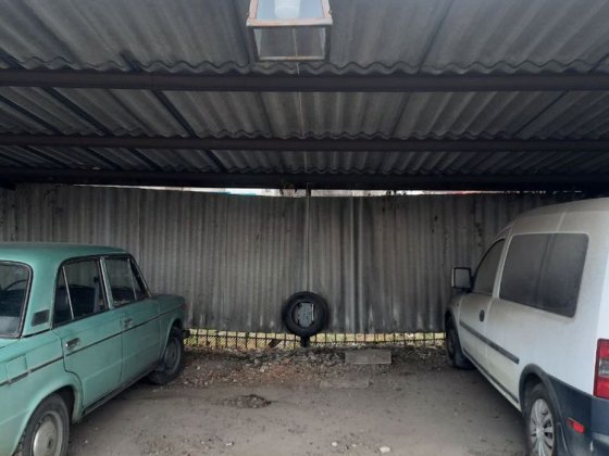 Продам парковачне місце крите на стоянці вул.привокзальна 1 Суми