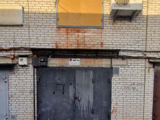 Продам капітальний гараж в Дарницькому р-ні ГК "Славутич" Затишна, 7Б