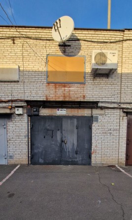 Продам капітальний гараж в Дарницькому р-ні ГК "Славутич" Затишна, 7Б - фото 1