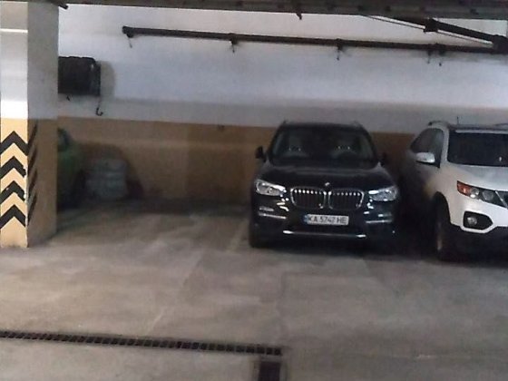 Продаж паркомісця Коновальця 36Е підземний Печерськ Київ Прозорівський