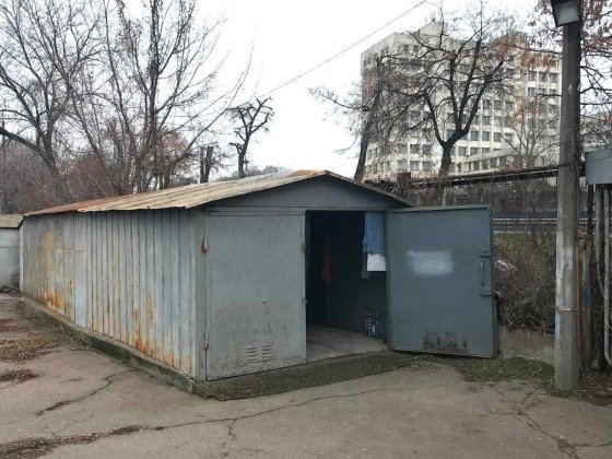 Продам металевий гараж на 2 легкових авто, вул. Борщагівська Київ