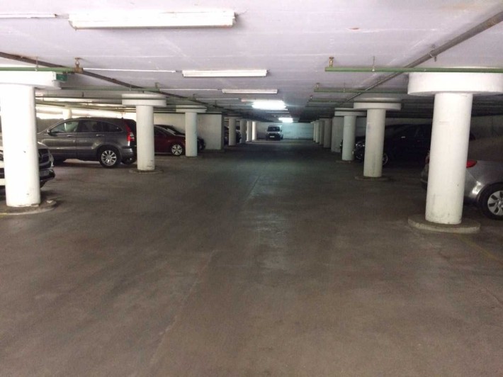 Паркомісце 16 м², напівпідземний паркінг, Вітряні Гори 2Б - фото 1