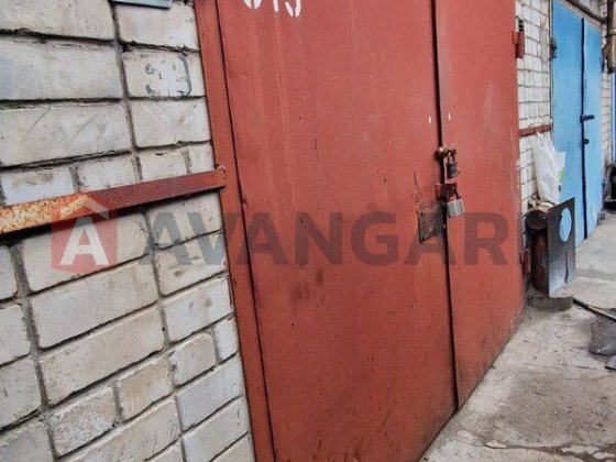 Продам гараж на жм Лівобережном 3.