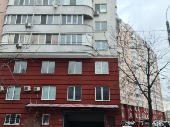 Продам паркомісце по вул. Бориспільська 6 Київ