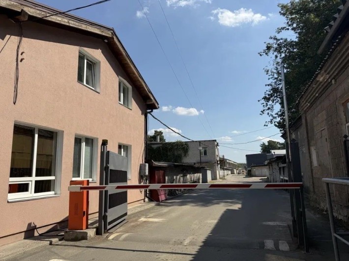 Гараж 75 м², 3 рівні, ремонт, скважина, кондиціонер — 750000грн. - фото 1