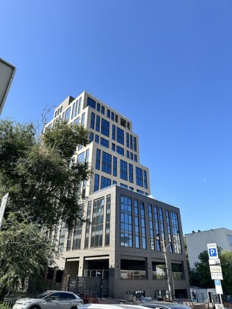 Продам паркінг центр ЖК Delight Hall - фото 1