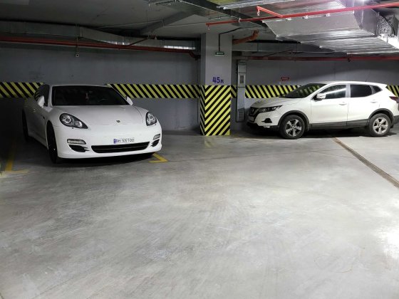 Продам свои 2 паркинга Аркадия Каманина . 2×14000$ хорошие места. Одеса