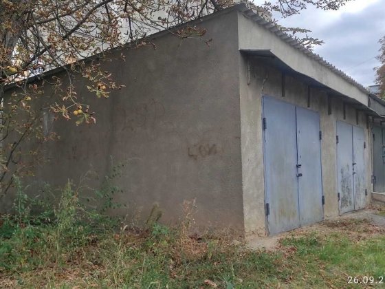Капитальный гараж с документами на П. Поле