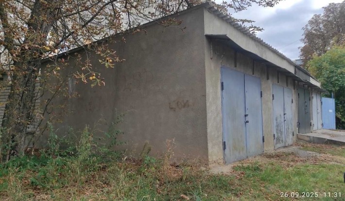 Капитальный гараж с документами на П. Поле - фото 1