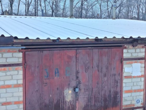 Продам гараж гк Харьков Ньютона 94 , хорошее место Харків