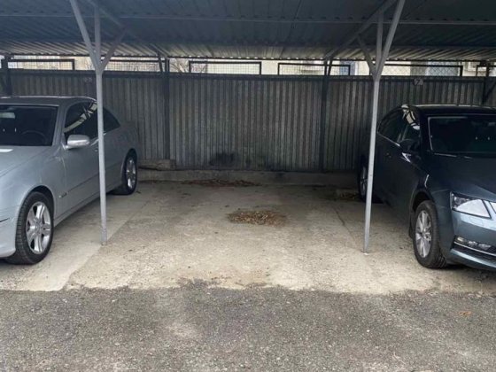 Место на крытой автостоянке Одеса