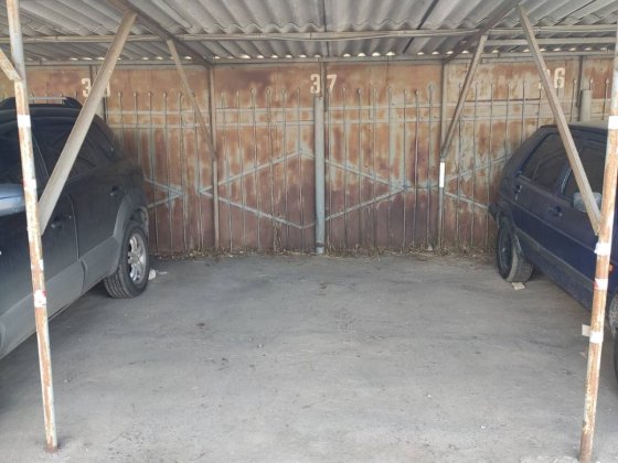 Продам крытое место на стоянке Заболотного 28-Б Одеса