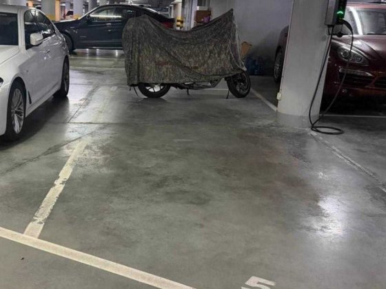 Продаж паркомісця в ЖК Новопечерські Липки, Андрія Верхогляда 20