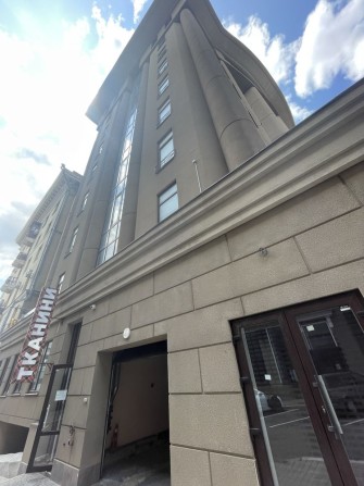 Паркоместо ЖК Квитка, ул. Квитки Основьяненко, площадь Конституции - фото 1