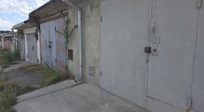 Продам цеглягий гараж - фото 1