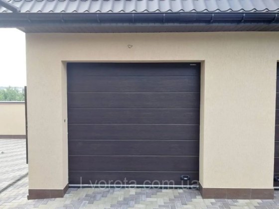 Продам гараж центр Первомайськ