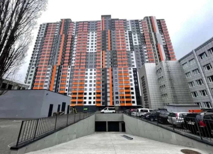 Продаж 3-к квартири вул. Володимира Сосюри 6б - фото 1