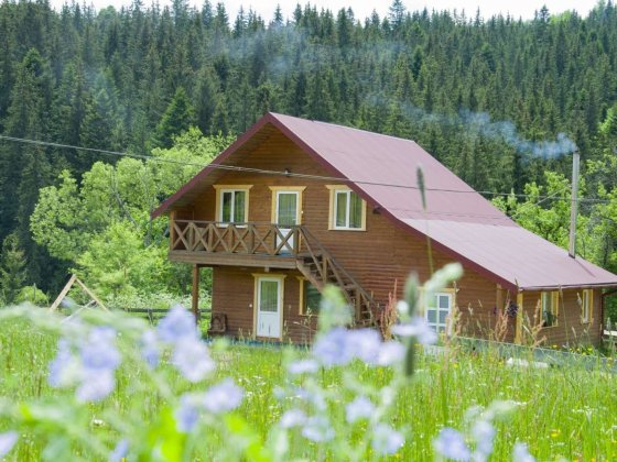 На НОВИЙ РІК ЗАНЯТО!    Будиночок в горах, село Яблуниця, 1 км від це Яблуница