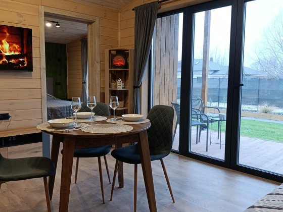 Київ, Осокорки. Будинок з чаном на свята, вихідні Гнідин