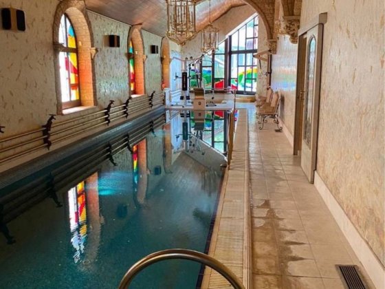 Добова оренда ВІП будинку с басейном Подгорцы