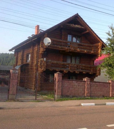 Пропонуємо великий дерев’яний будинок у самому серці Східниці   Гори - фото 1