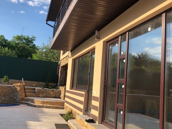 Сдам уютный дом  с баней  На берегу пруда. Бабаї