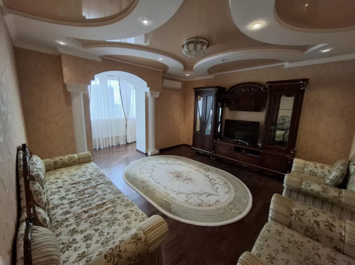 1к Черепановых/ Среднефонтанская. Капремонт. Место для машины. - фото 1