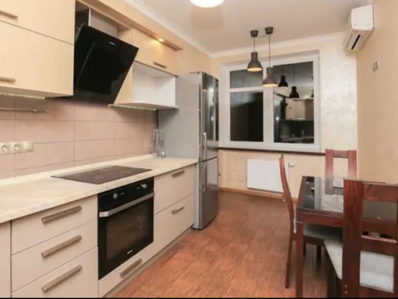 Продаж 2-к квартири вул. Володимира Наумовича 6 Киев