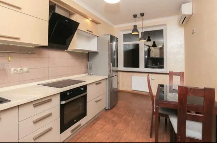 Продаж 2-к квартири вул. Володимира Наумовича 6 - фото 1