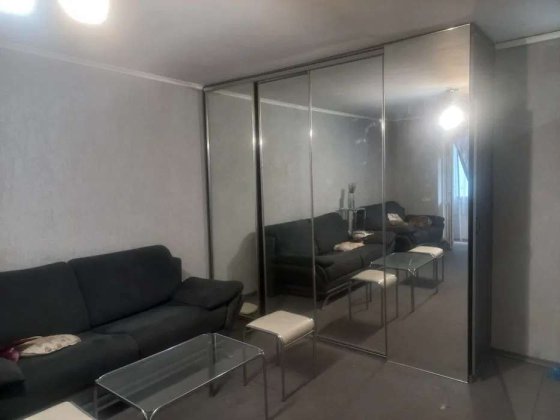 Продаж 1-к квартири вул.Дегтярівська 11, район Лук'янівка Київ