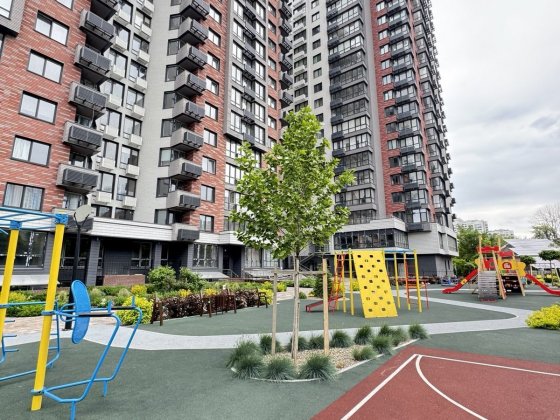 Продаж 4-кімнатної квартири в Голосіївському районі ЖК West House. Киев