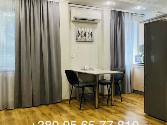 ЦЕНТР .Квартира -студія,подобово,Олександрія. Александрия