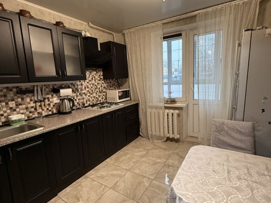 Подобово здається трикімнатна квартира в місті Павлоград